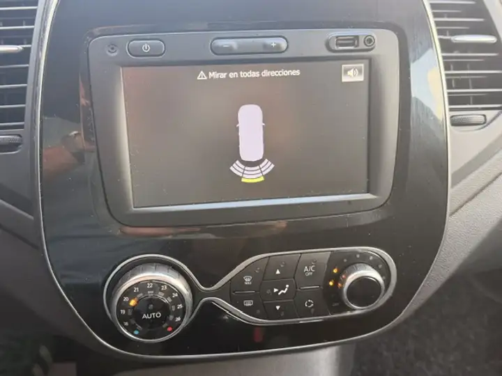 Renault Captur 2019, foto 11