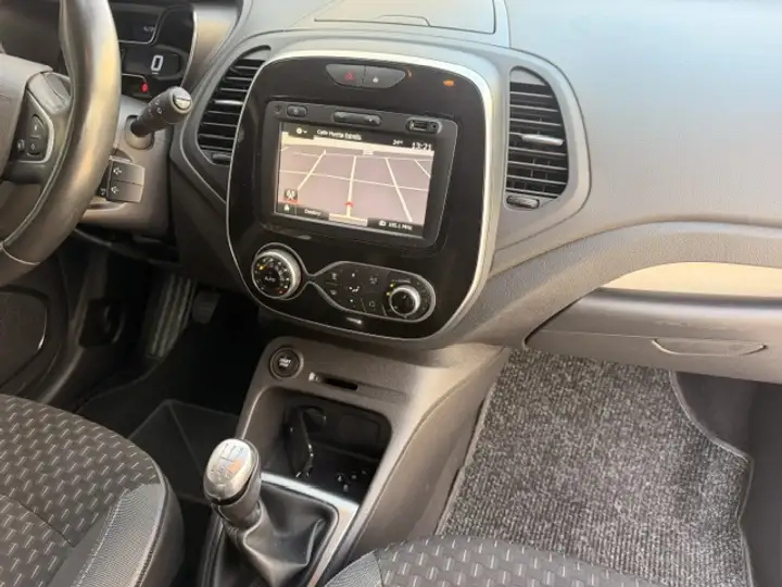Renault Captur 2019, foto 10