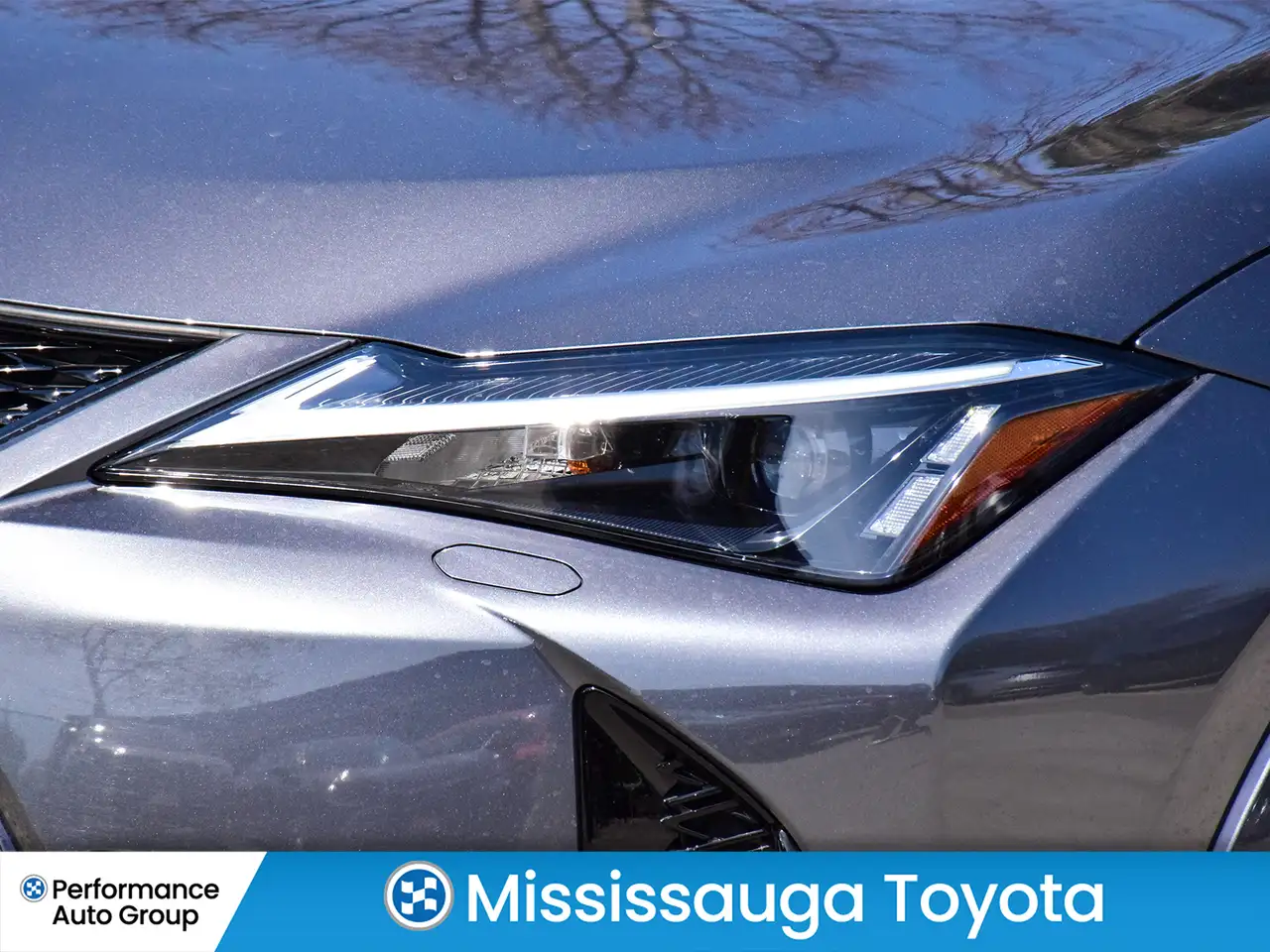 Lexus UX снимка Lexus UX