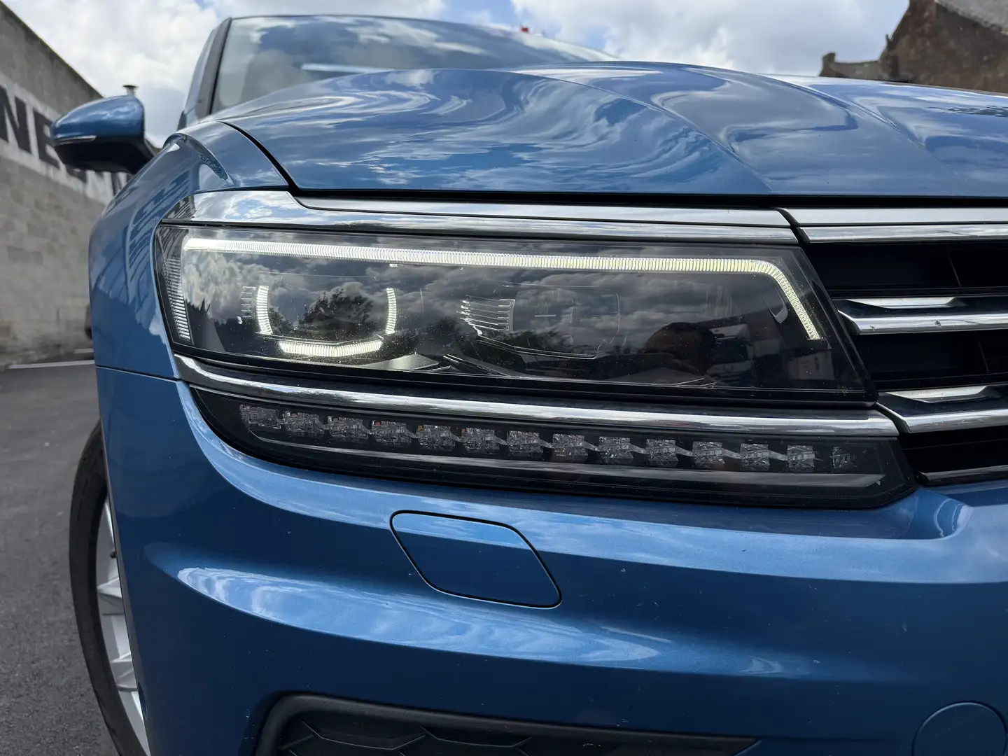 Volkswagen Tiguan 2.0 TDi SCR Comfortline BMT Blauw - 1