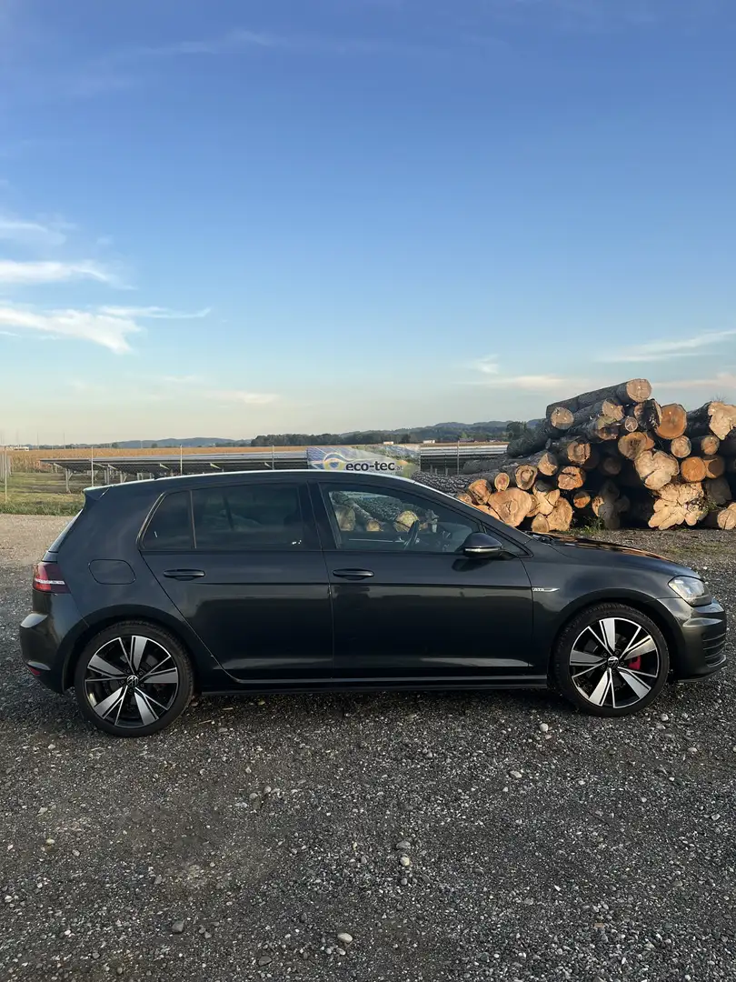 Volkswagen Golf GTD - 2