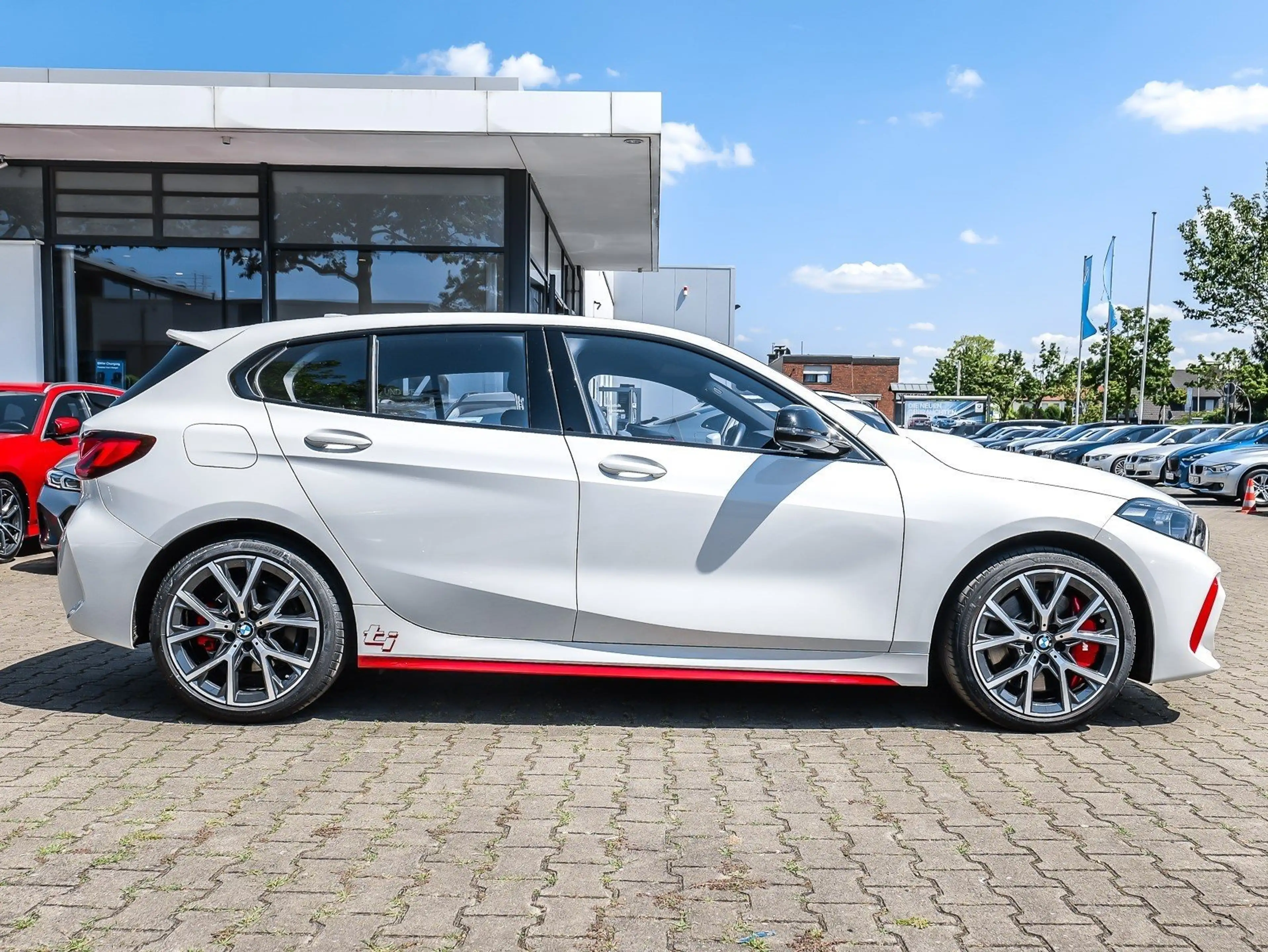 BMW 128 ti M Sport Pro HUD NAVI LED PDC V+H DAB Klima — photo 10