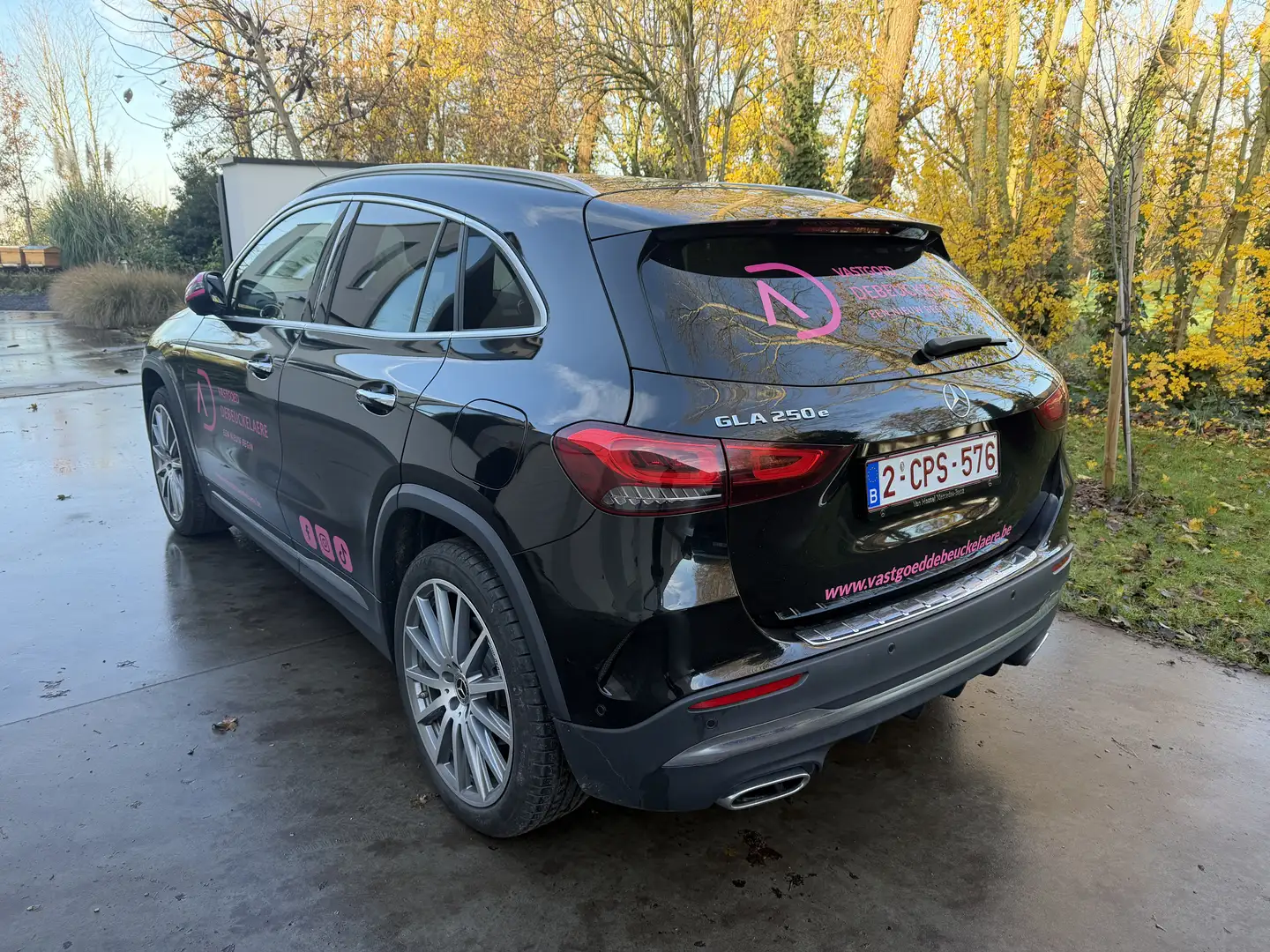 Mercedes-Benz GLA 250 GLA 250 e AMG Line*BTW*PANO*MEMORY*CAM*MBUX* Zwart - 1