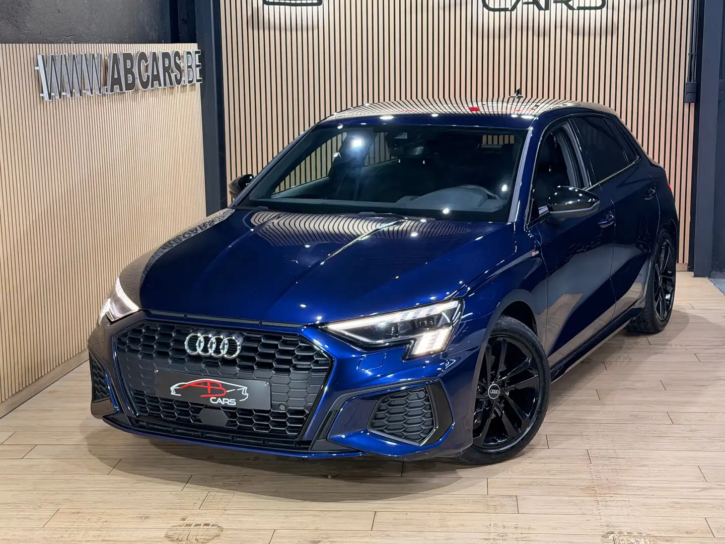 Audi A3 Sportback 35 TFSI S line S tronic * GAR 12 MOIS * Blau - 2