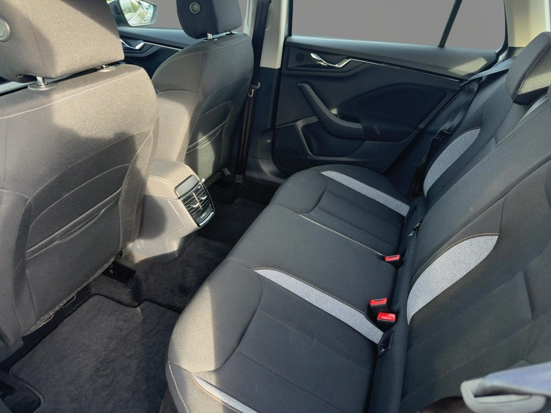 Skoda Scala Drive 1.0 TSI DSG AHK LED NAV KAM ACC SHZ — photo 7