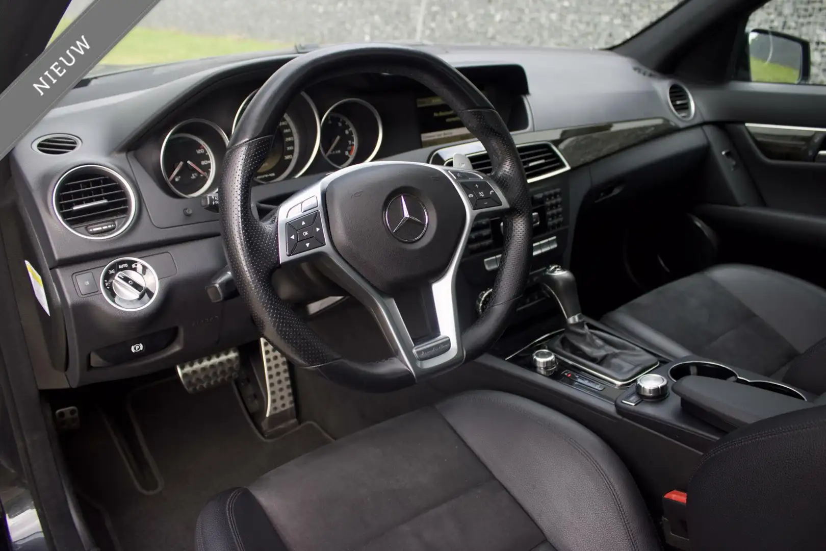 Mercedes-Benz C 63 AMG Gri - 2