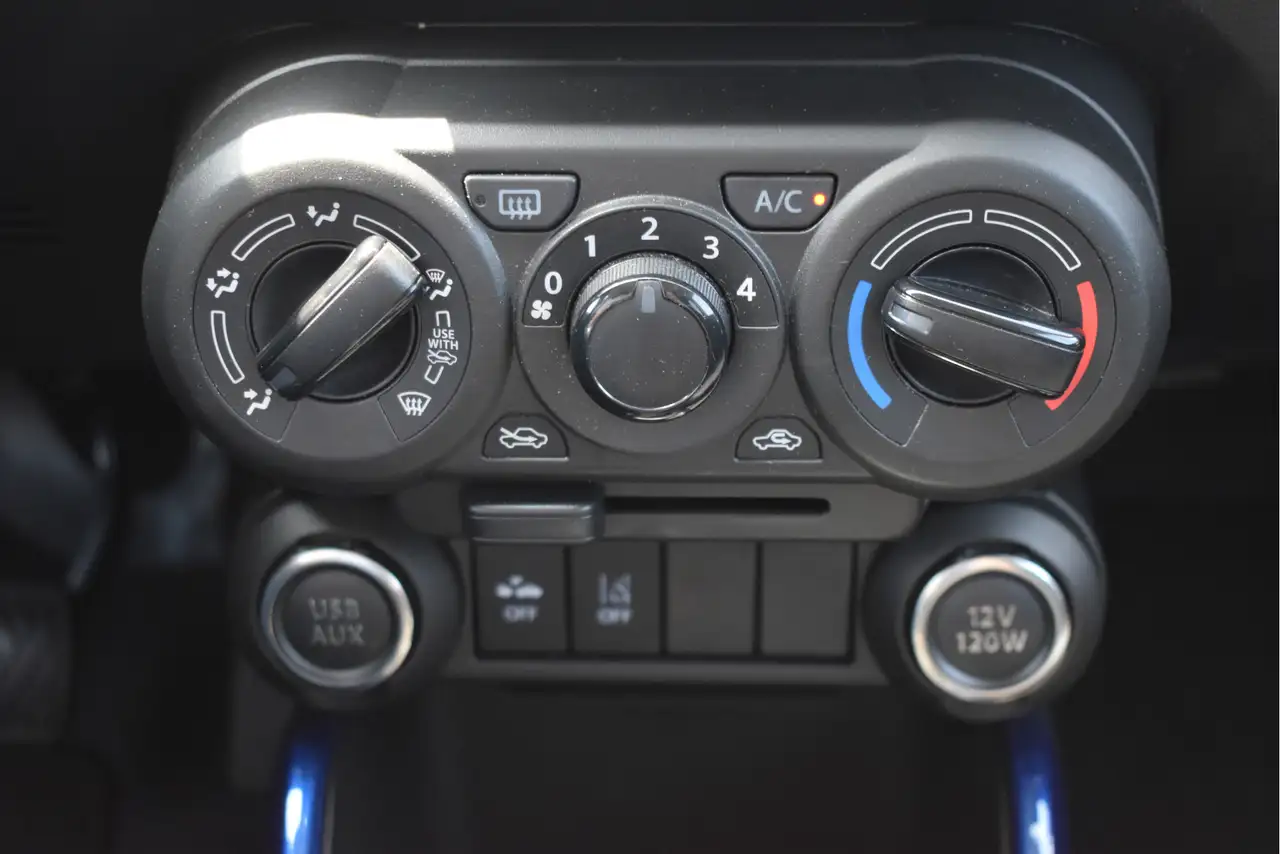 Suzuki Ignis 2024 — фото 23