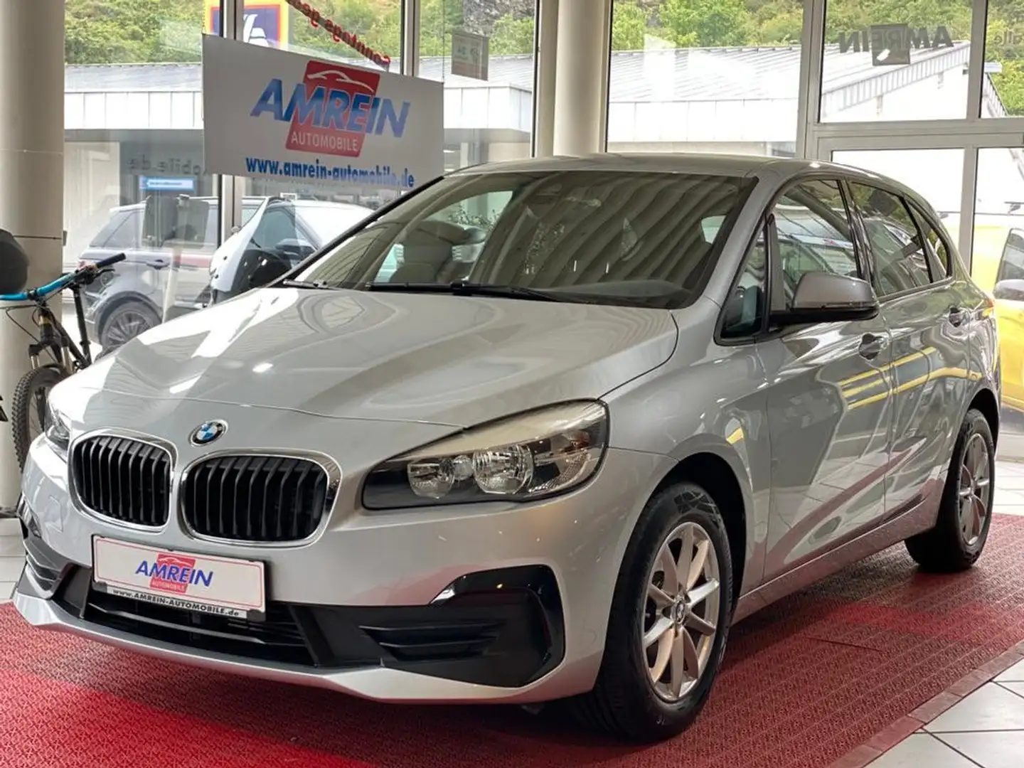 BMW 216 +NAVI+SHZ+KLIMA+PDC+ Silber - 1