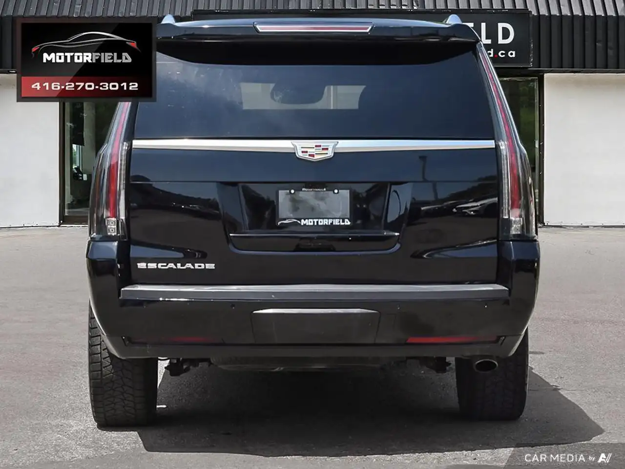 Cadillac Escalade снимка Cadillac Escalade