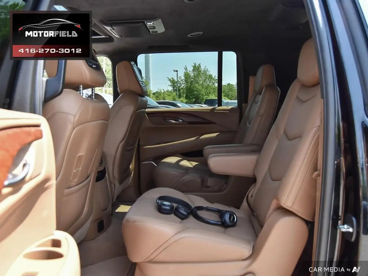 Cadillac Escalade снимка Cadillac Escalade
