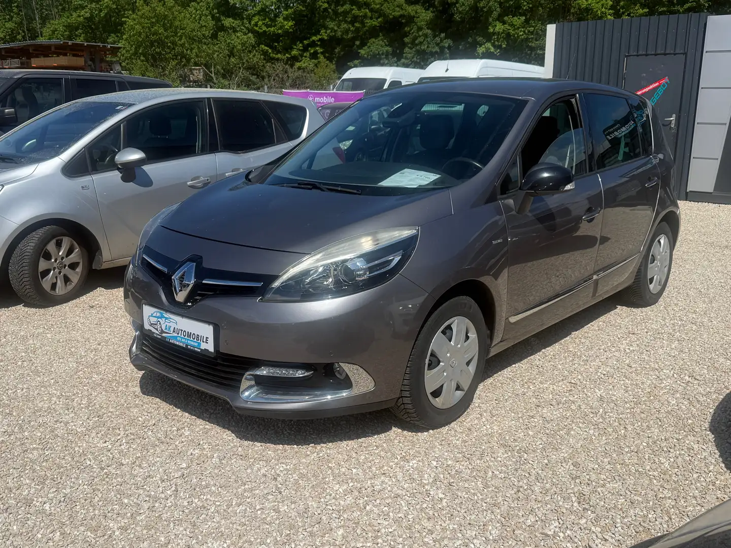 Renault Scenic BOSE Edition Grau - 2
