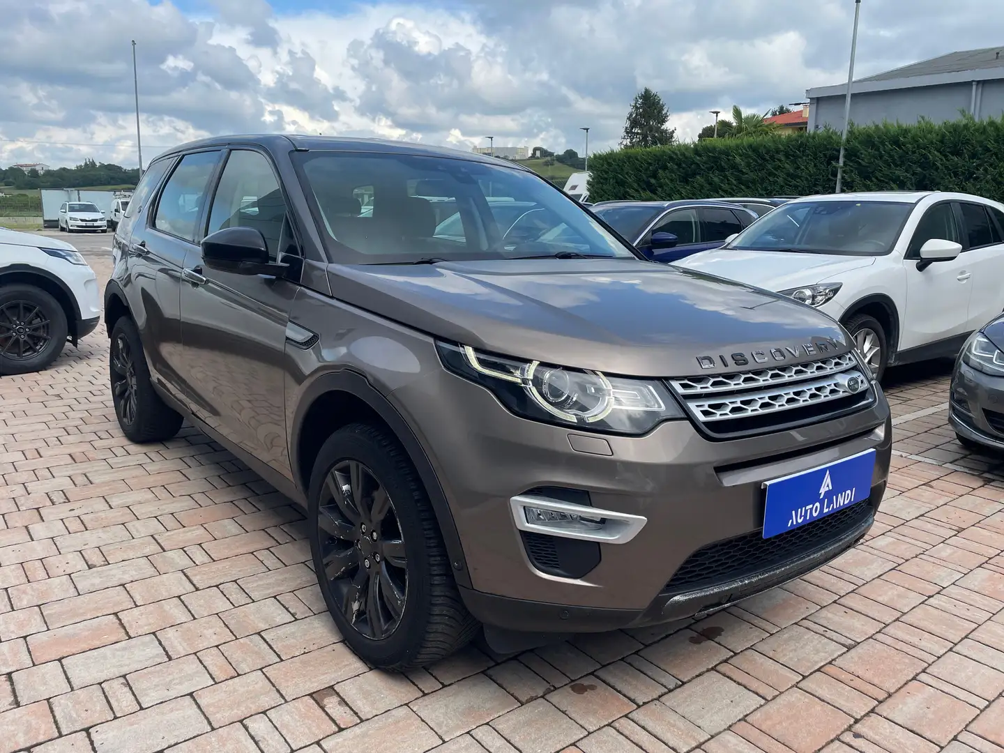 Land Rover Discovery Sport Sport I 2015 2.2 td4 HSE Luxury awd 150cv auto Brons - 2