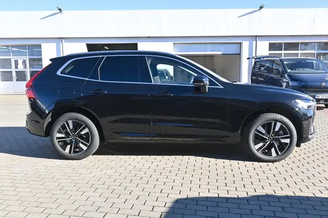 Volvo XC60 view 7