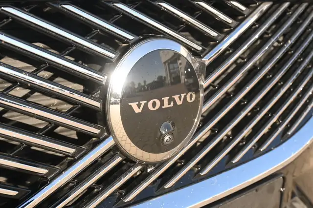 Volvo XC60 view 10