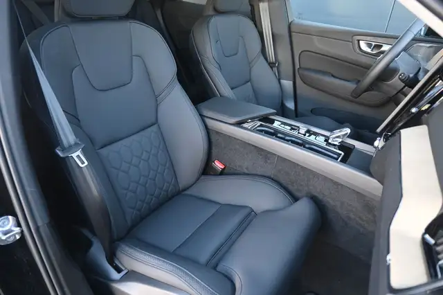Volvo XC60 view 14