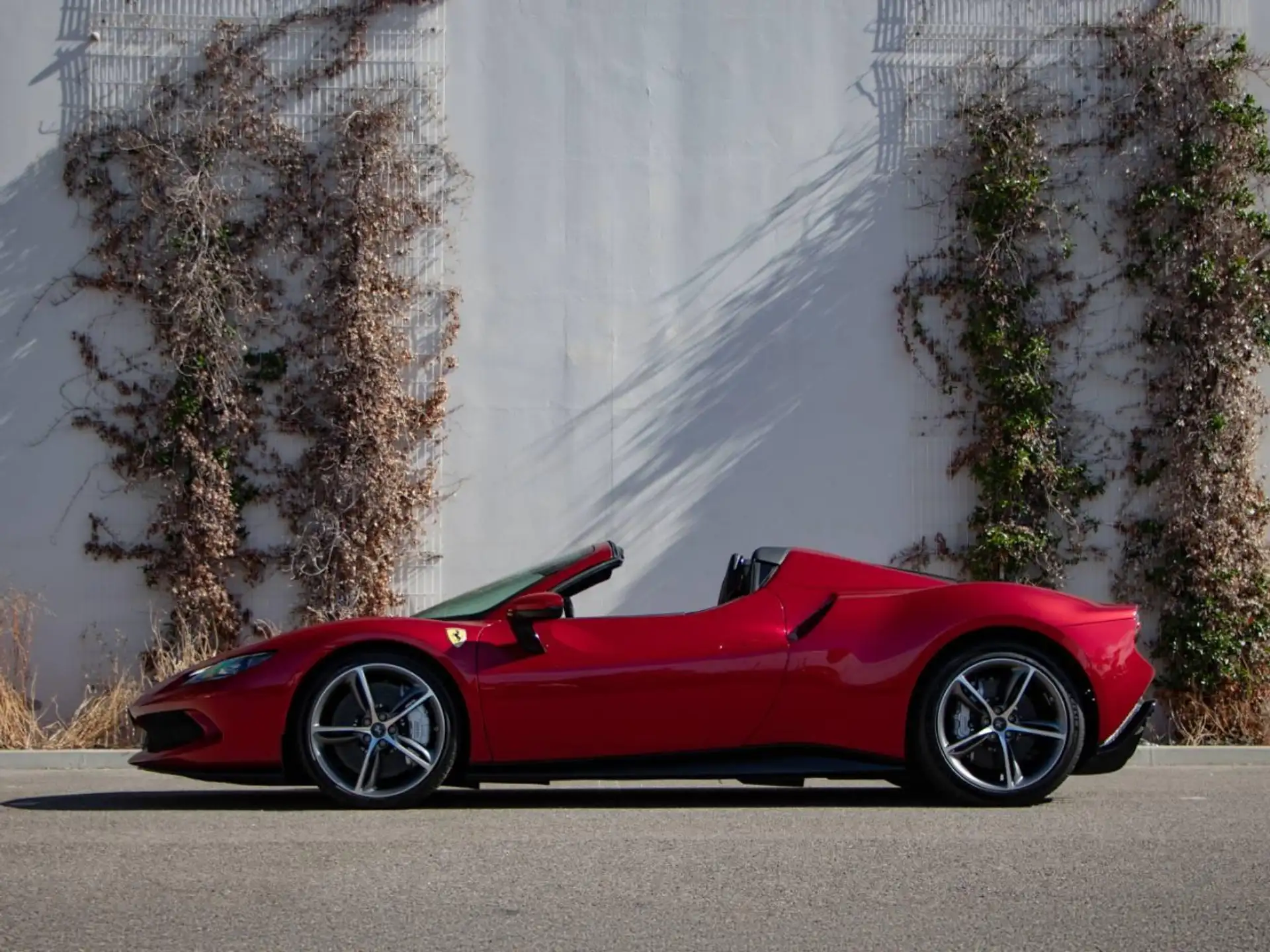 페라리 296 GTS 2025 빨강 사진 7