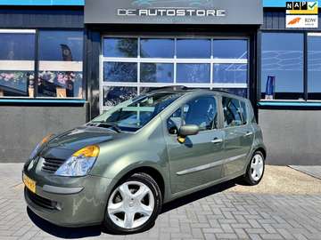 1.6-16V Privilège Luxe Airco Panodak Trekhaak