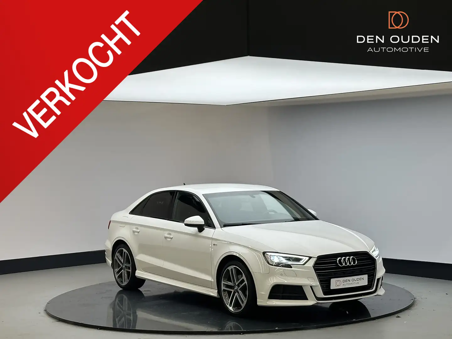 Audi A3 Limousine 30 TFSI Sport S Line Edition | Alcantara Wit - 1