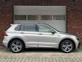 Volkswagen Tiguan R-Line Panorama Virtual-Cockpit Gris - thumbnail 4
