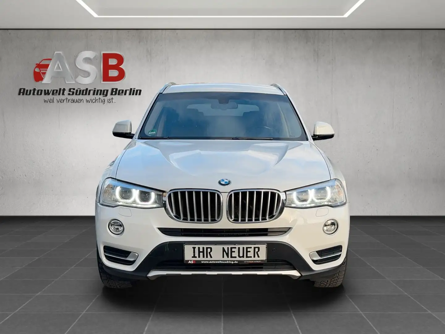 BMW X3 xDrive20d Leder*Navi*Kamera*LED Weiß - 2