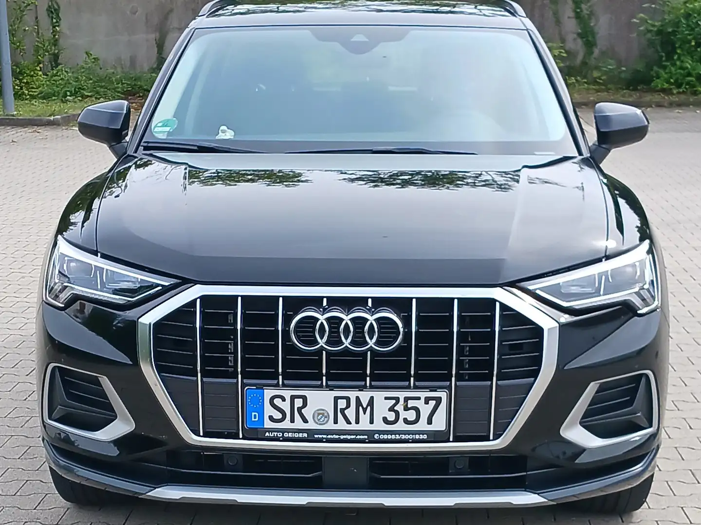 Audi Q3 Q3 35 TFSI S tronic advanced Schwarz - 1