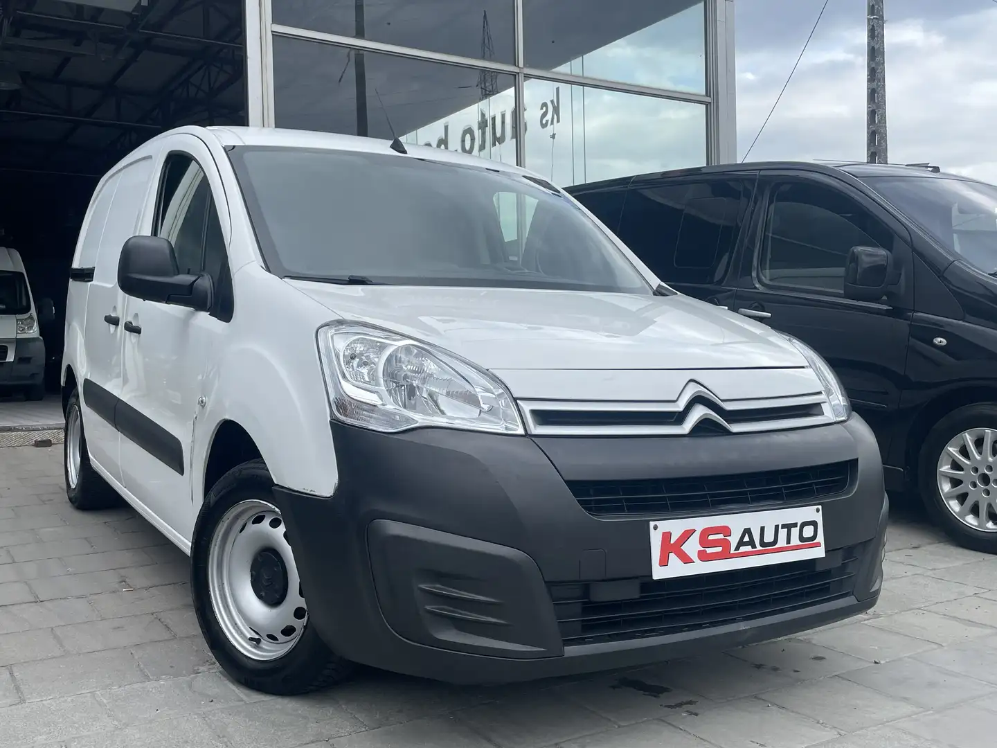 Citroen Berlingo 1.6eHDI/194.453KM/AIRCO/NAVI/UTILITAIRE/EURO 6B Blanco - 2