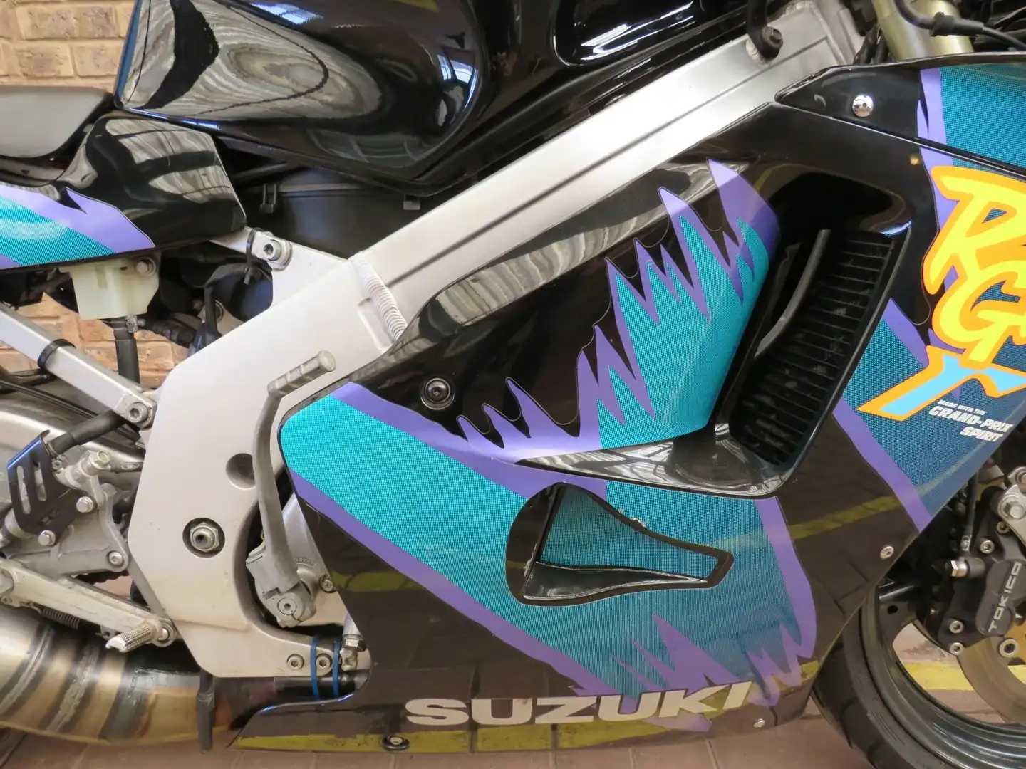 Suzuki RGV 250 R VJ22A Синій - 2