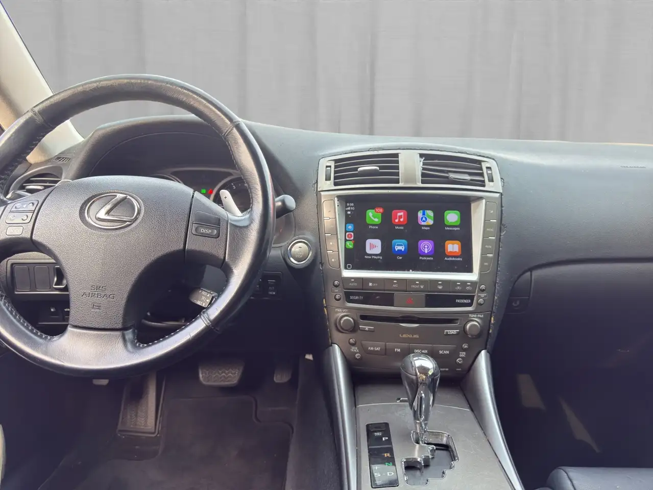 Lexus IS photo Lexus IS