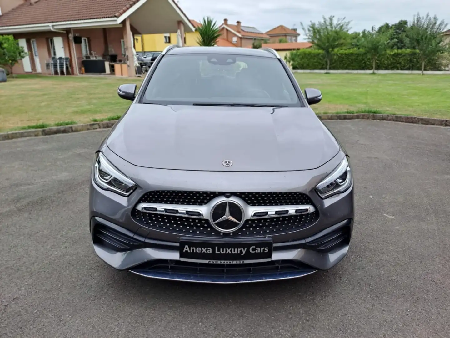 Mercedes-Benz GLA 250 250e Gris - 2