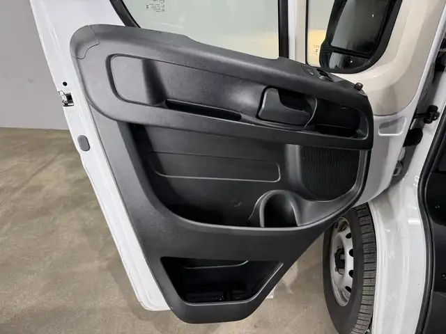 Fiat Ducato view 12