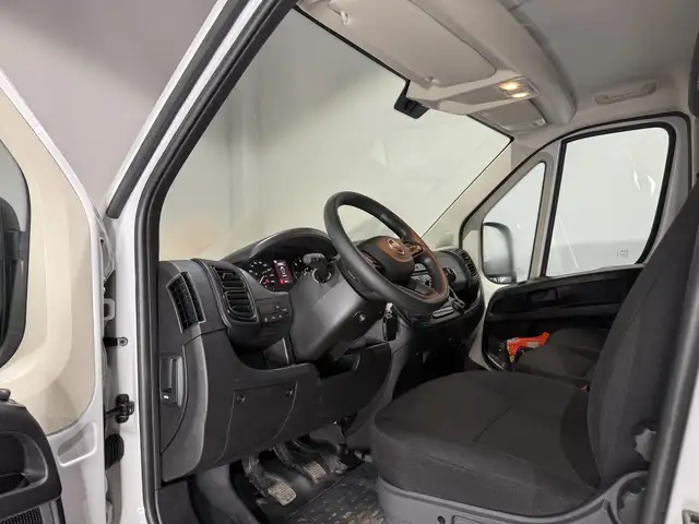 Fiat Ducato view 13