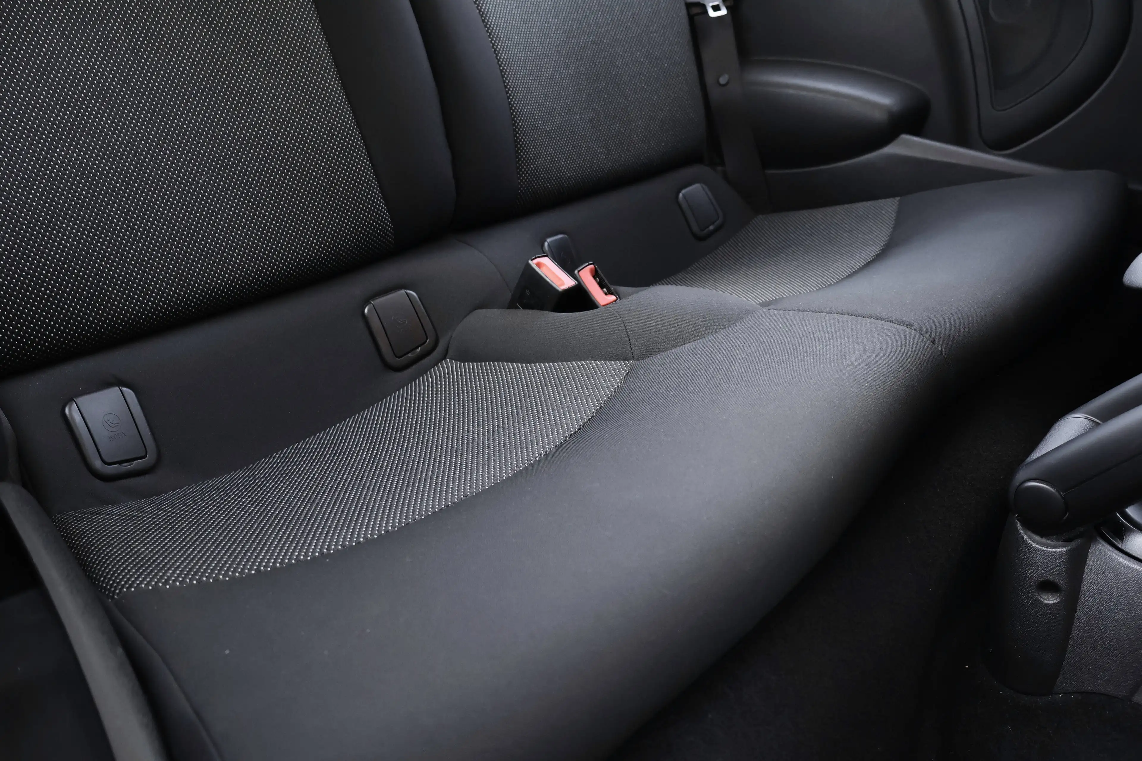 MINI One D Mini 1.6 D One Airco CruiseC Garantie* — photo 8