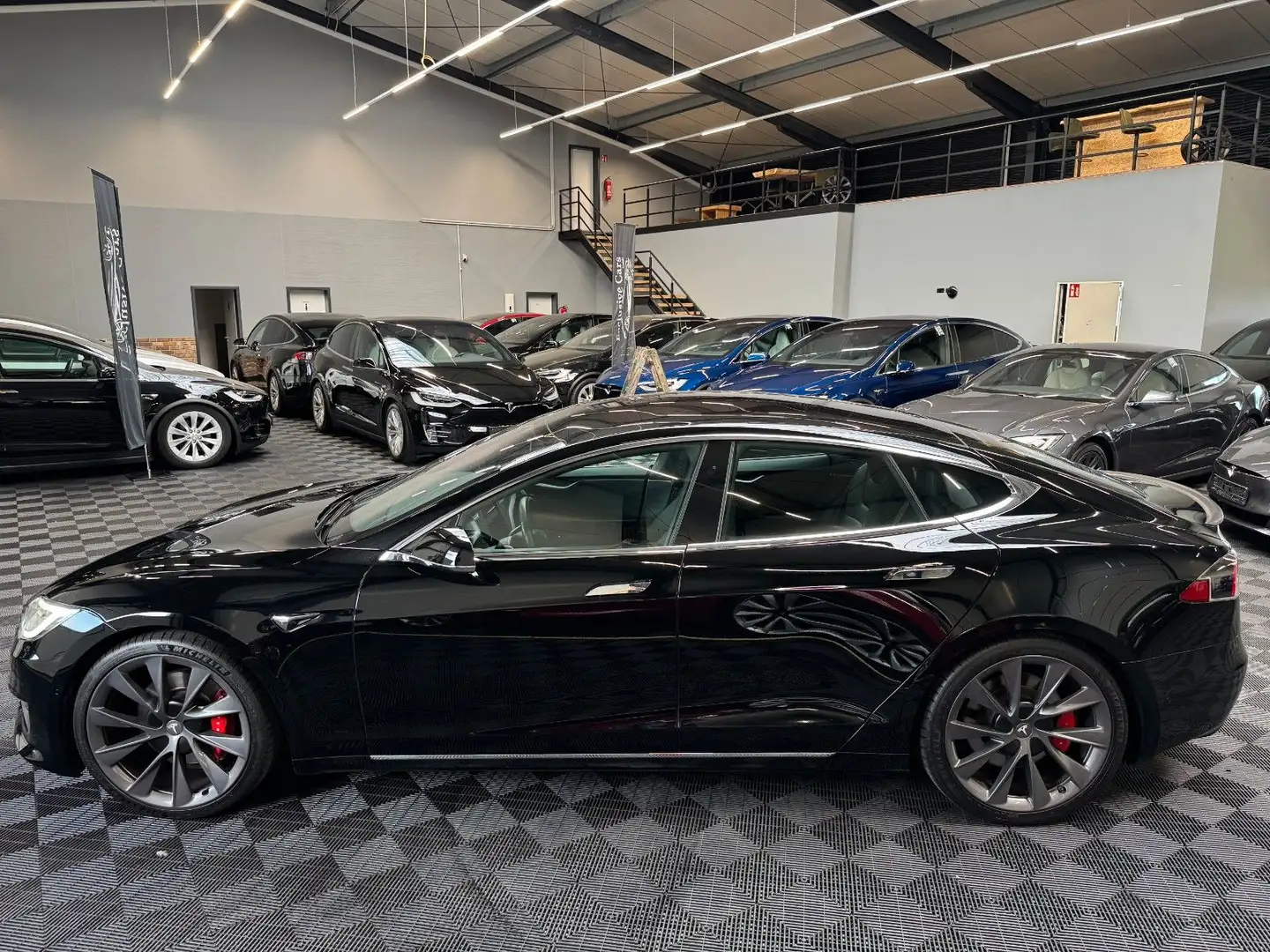 Tesla Model S MODEL S RAVEN PERFORMANCE | FULL SELF DRIVE | 21 Schwarz - 2
