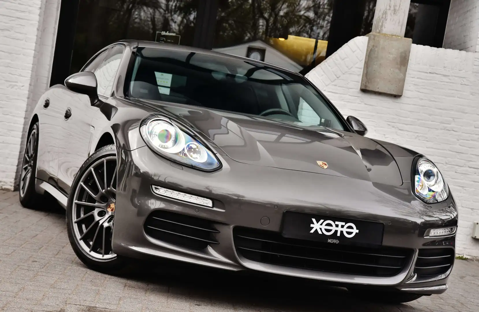 Porsche Panamera 3.6i V6 PDK *** 1HD / PORSCHE HISTORY *** Grijs - 2