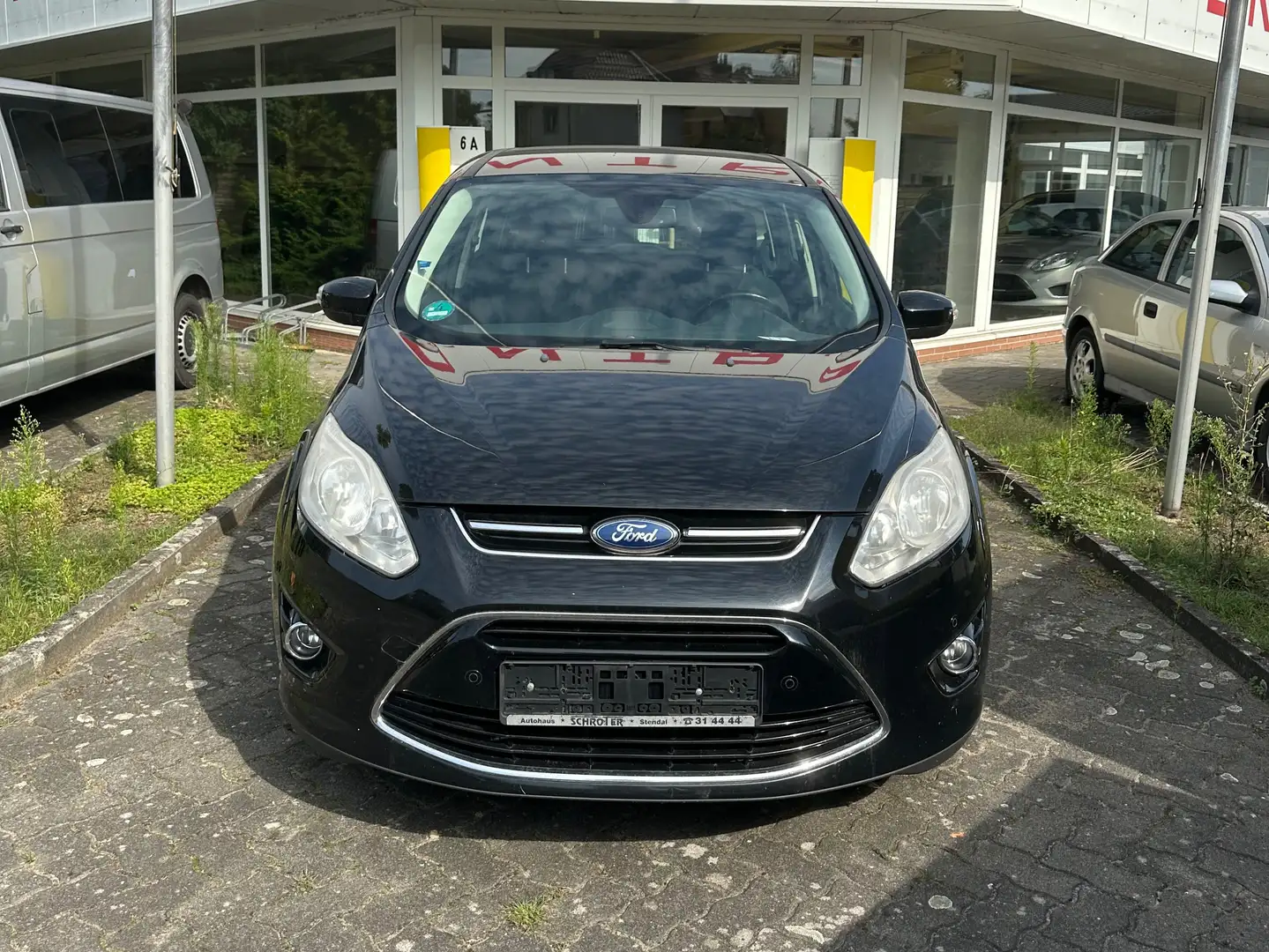 Ford Grand C-Max Titanium Schwarz - 1