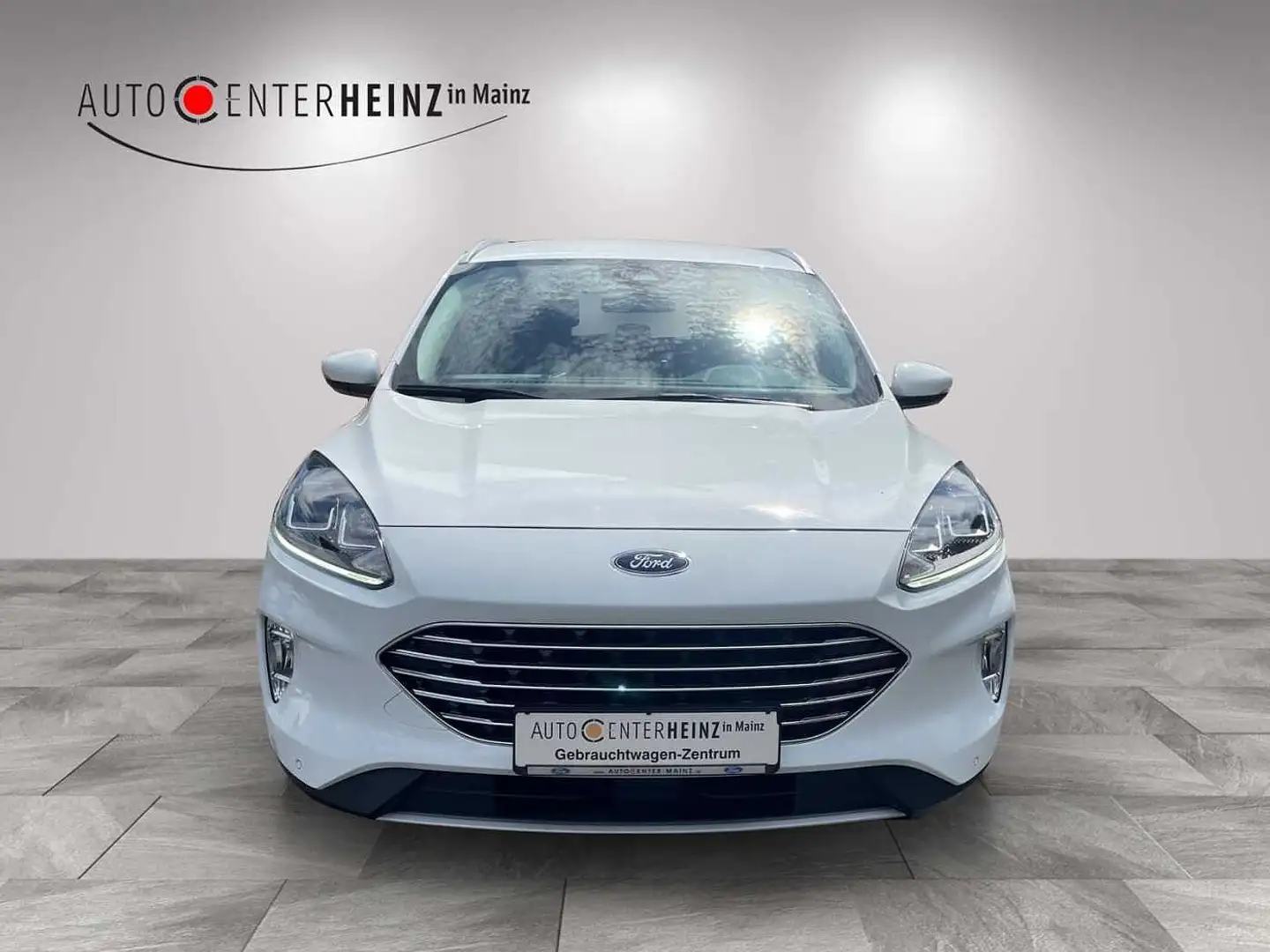 Ford Kuga Plug-In Hybrid Titanium Weiß - 2