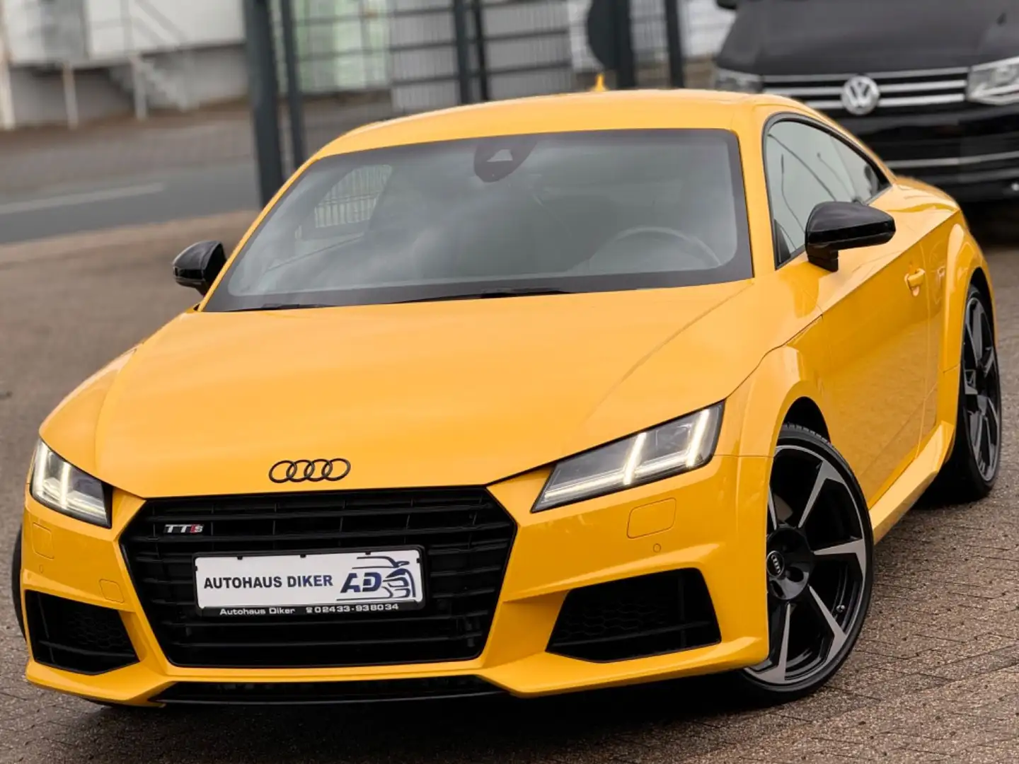 Audi TTS Coupe 2.0 TFSI quattro Žlutá - 1