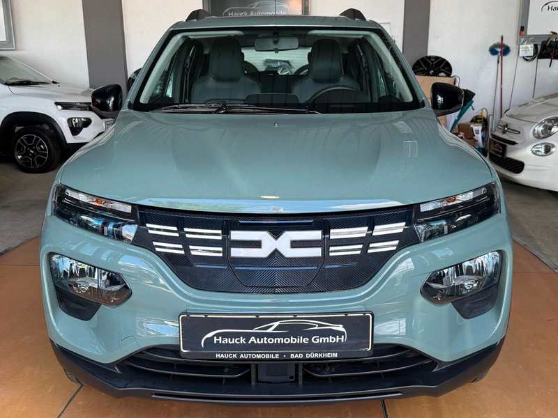 Dacia Spring Electric Essential R-Kamera / Teilleder — photo 6
