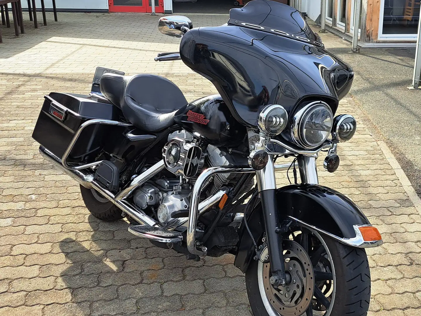Harley-Davidson Street Glide FLHTCI crna - 1