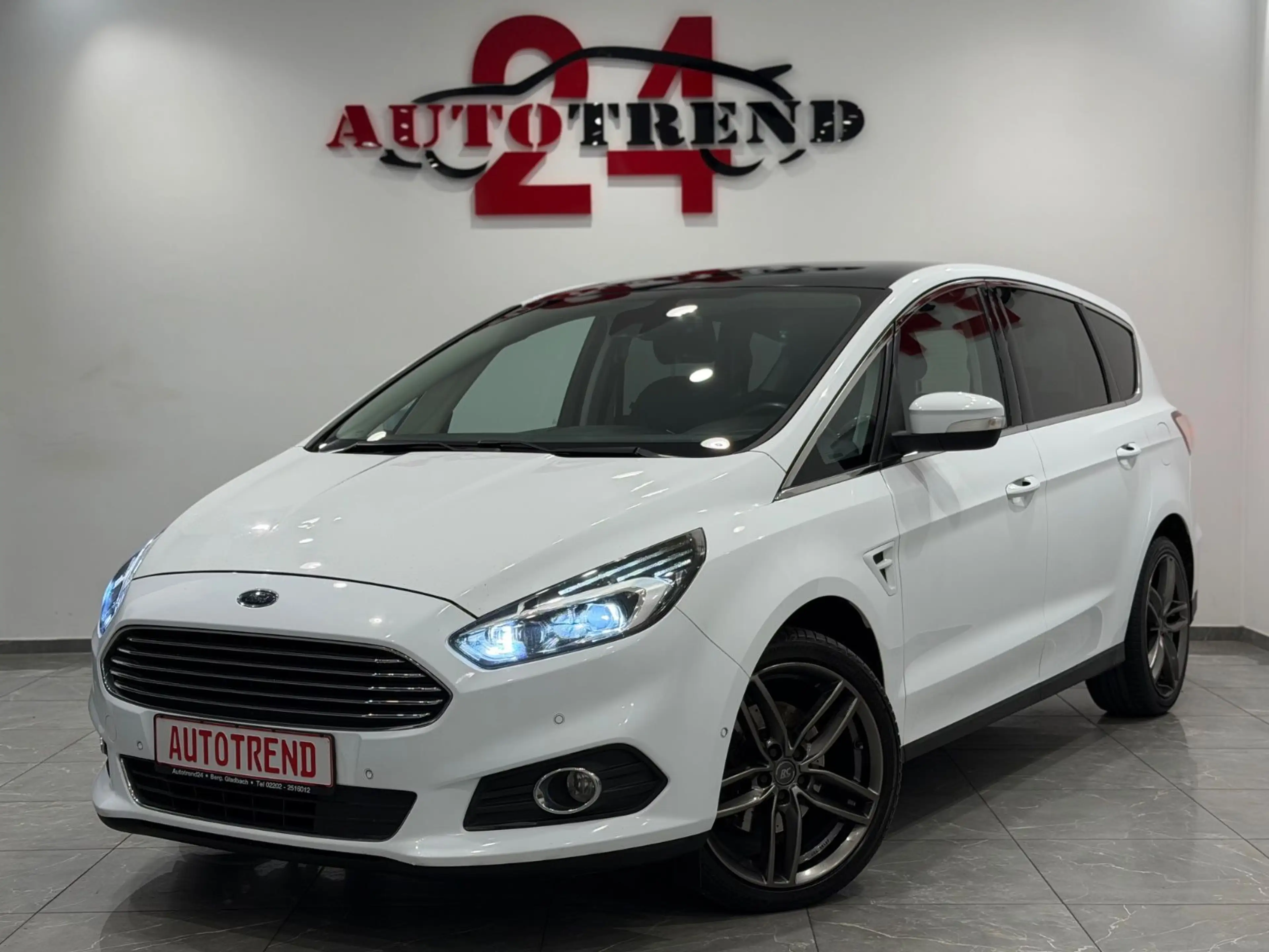 Ford S-Max S-MAX Titanium 7-SITZER AUTOMATIK+PANO+KAMERA