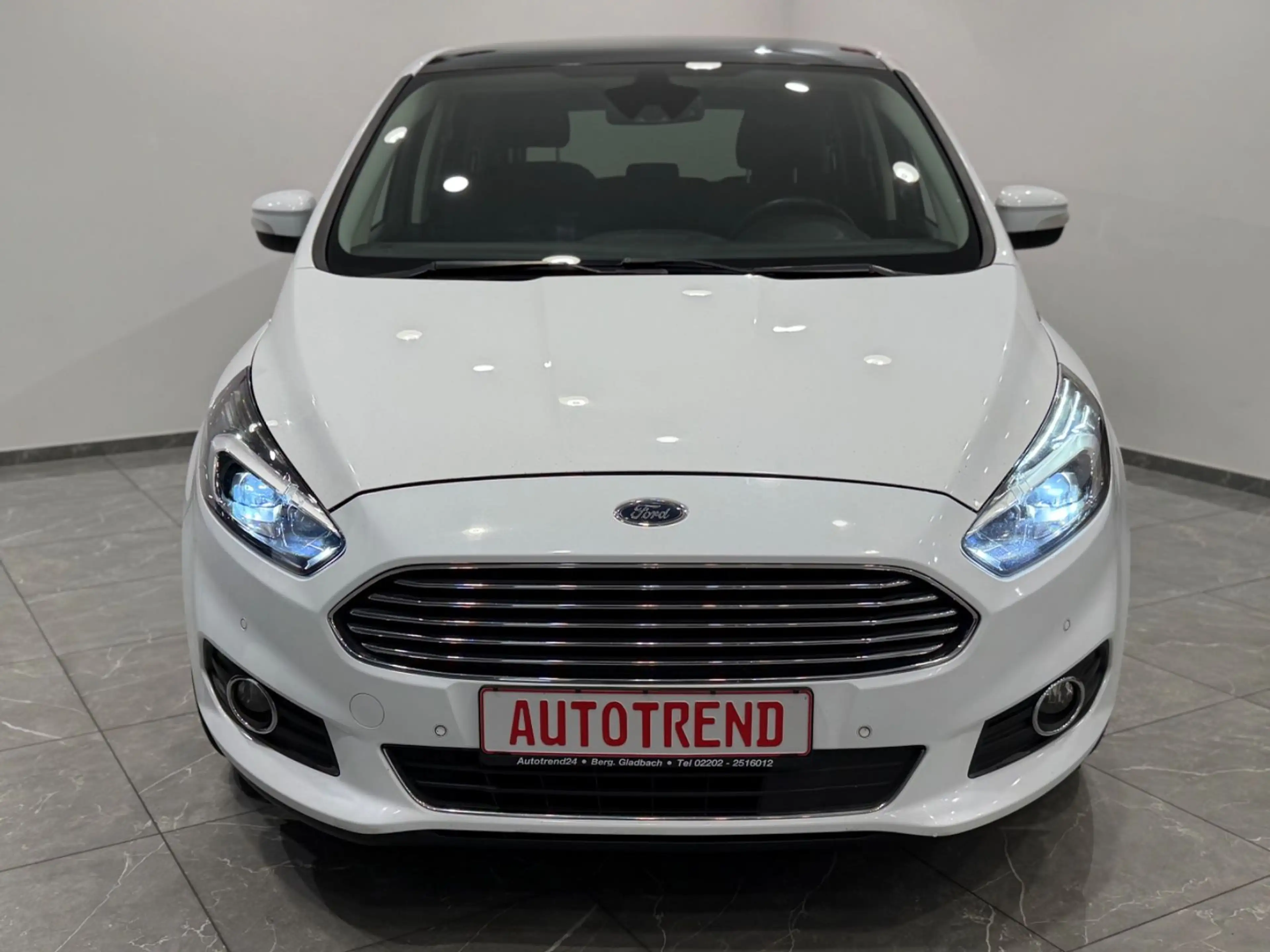 Ford S-Max S-MAX Titanium 7-SITZER AUTOMATIK+PANO+KAMERA — photo 7