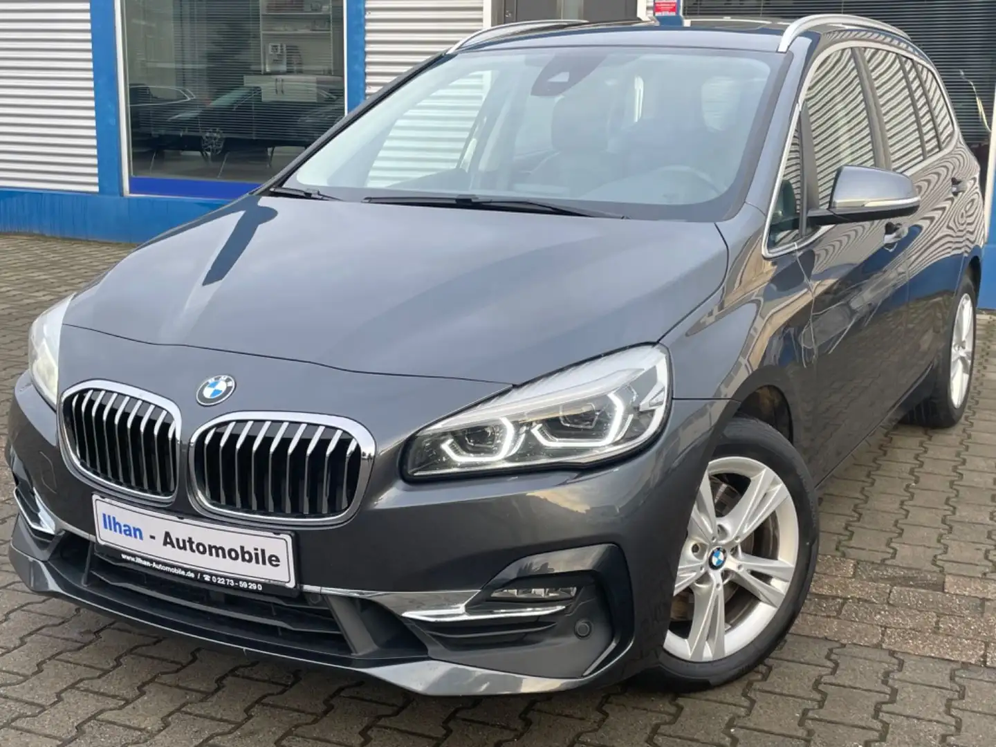 BMW 220 xDrive Luxury Line*LED*PANO*NAV Grau - 1