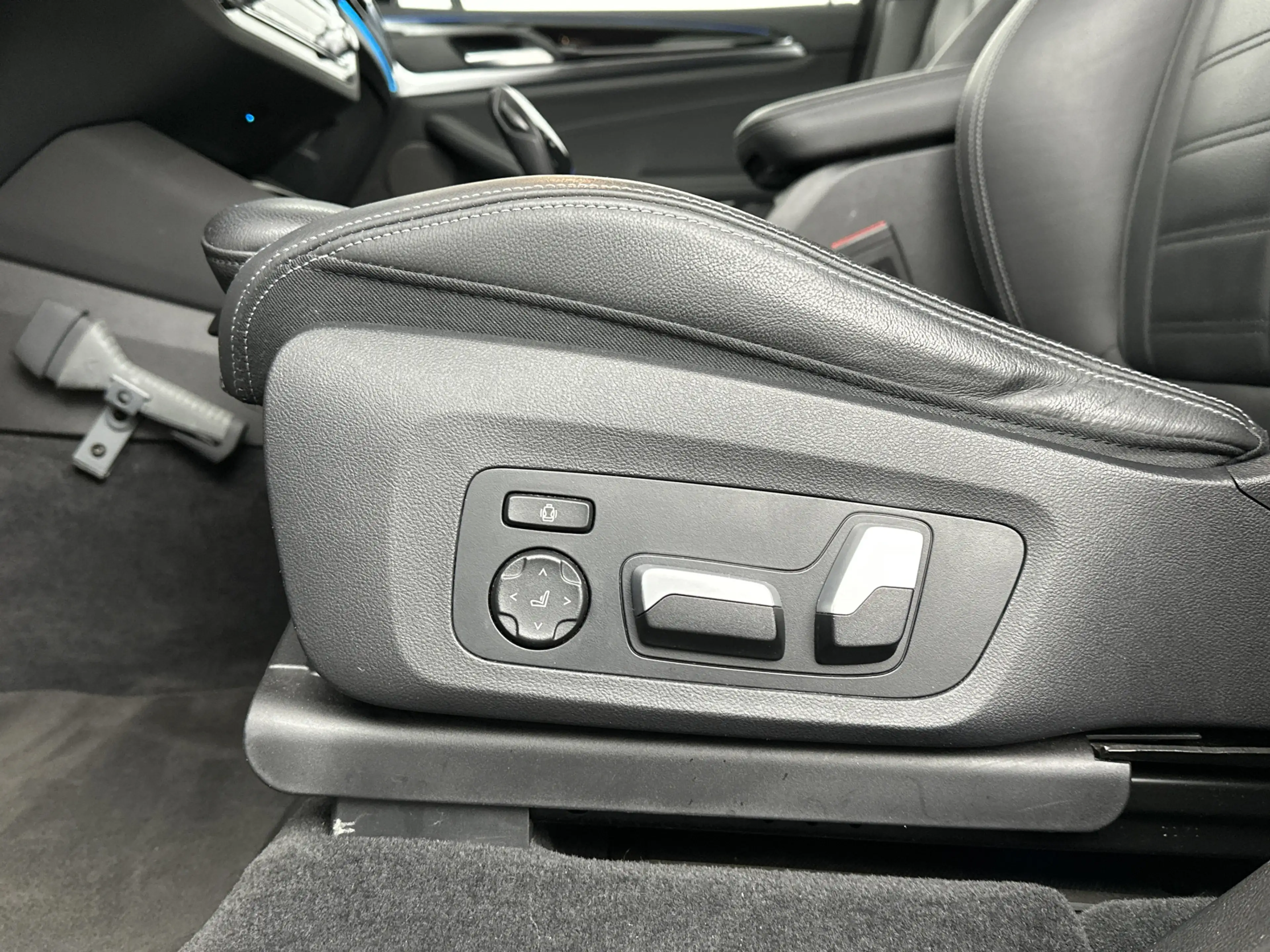 BMW iX3 High Executive 80 kWh | Comfort Access | Trekhaak — photo 5