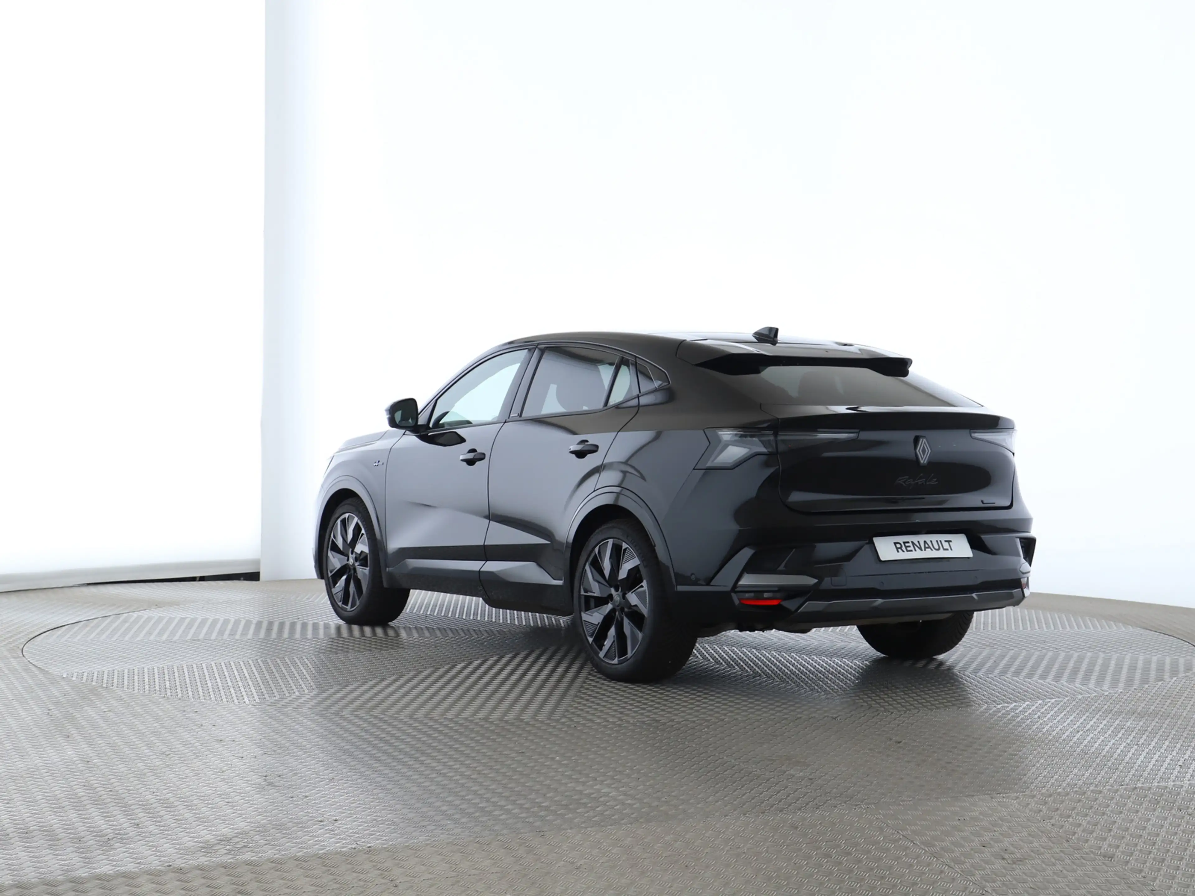 Renault Rafale 1.2 E-TECH Hybrid 200 Esprit Alpine — photo 12