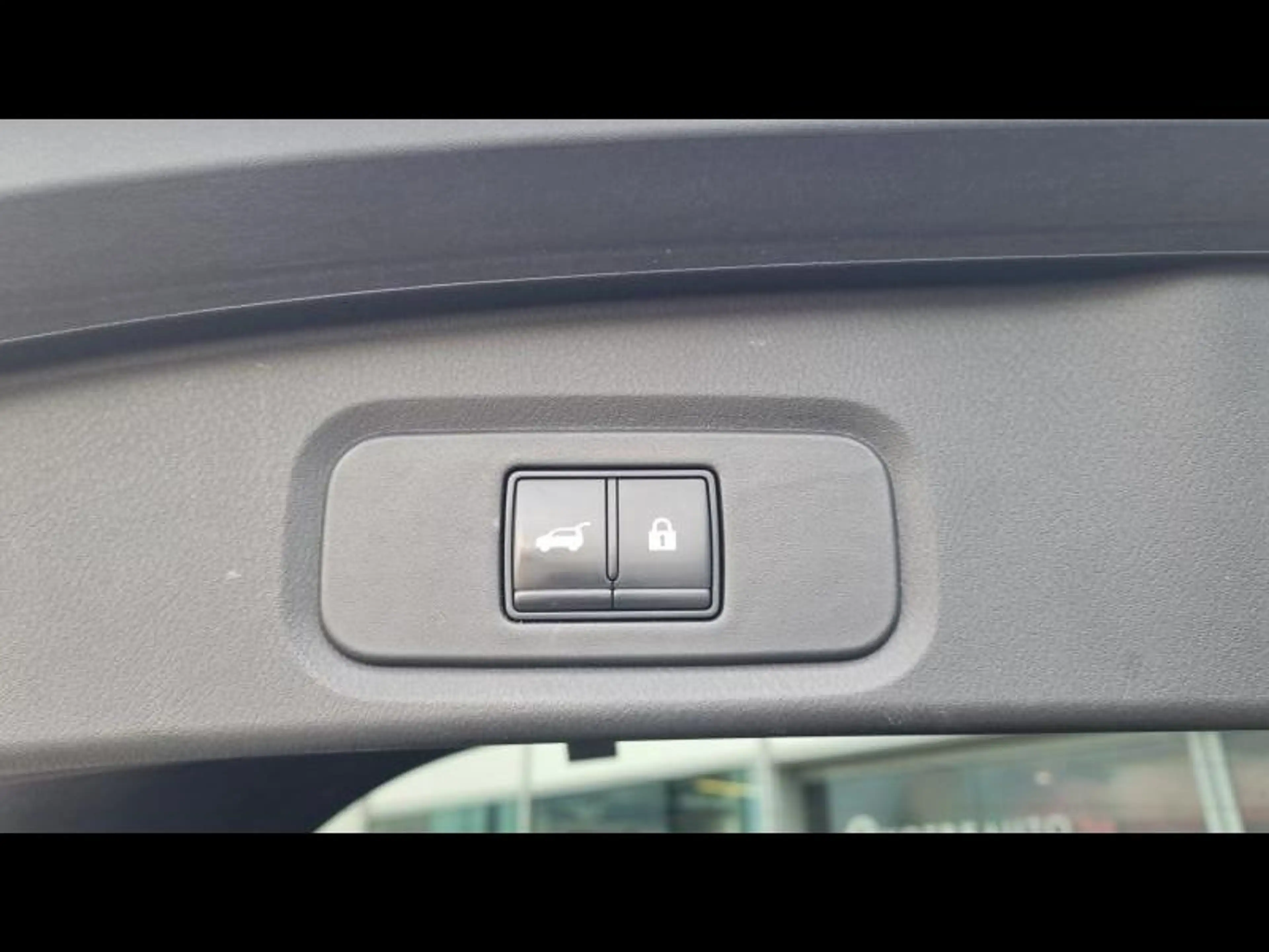 Nissan Qashqai 1.3 Tce 140ch — photo 12