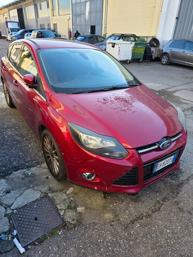 Ford Focus Focus 1.6 benzina Titanium Rosso - 2