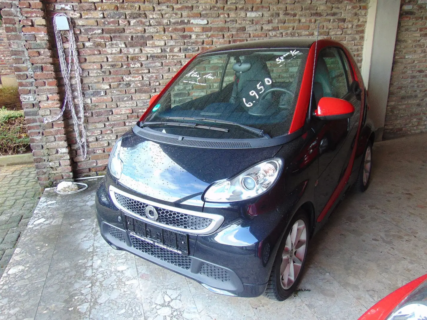 smart forTwo coupé 1.0 52kW mhd passion Automatik Schwarz - 1