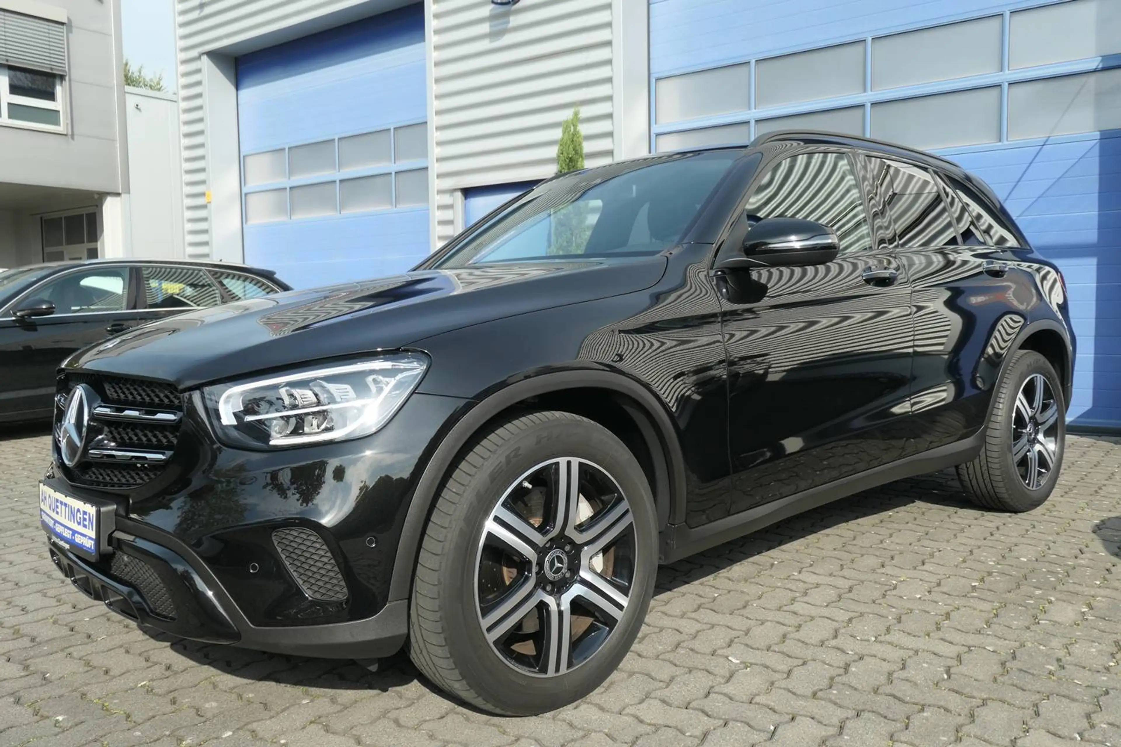 Mercedes-Benz GLC 220 GLC Diesel d 4Matic 9G-TRONIC Panorama Night Paket Kamera Top Zustand!
