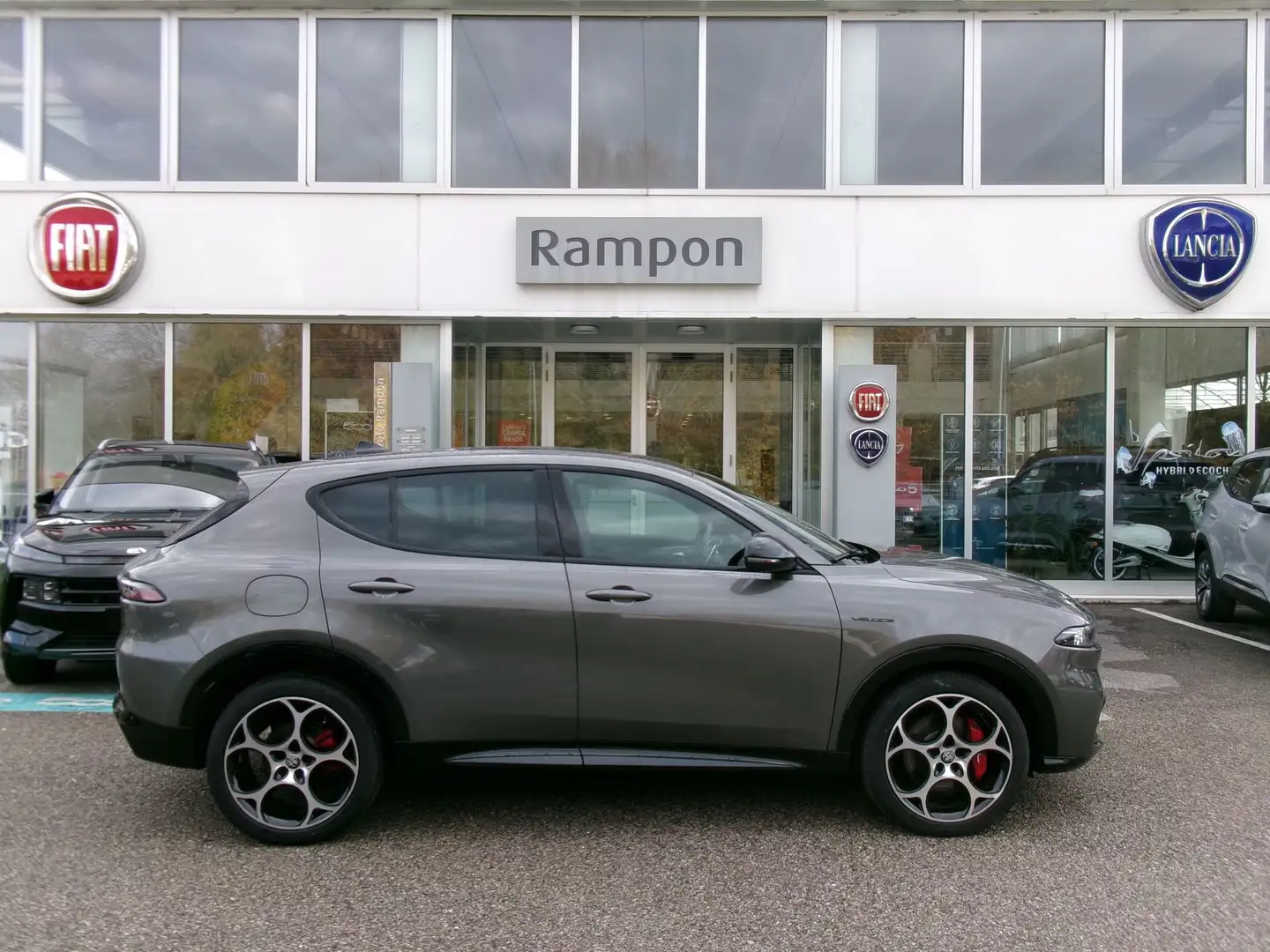 Alfa Romeo Tonale Tonale 1.5 160 CV MHEV TCT7 Veloce Grigio - 2