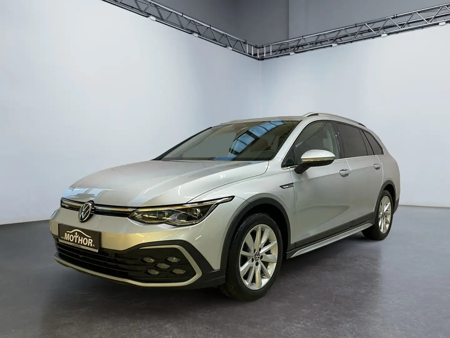 Volkswagen Golf Variant Golf VIII Variant Alltrack 2.0 TDI DSG 4Motion Silber - 2